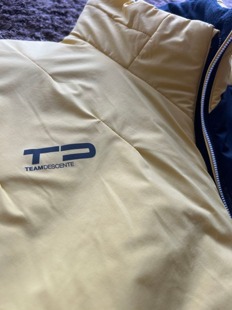 DESCENTE 中綿ミドラージャケット　チームデサントモデル　Oサイズ