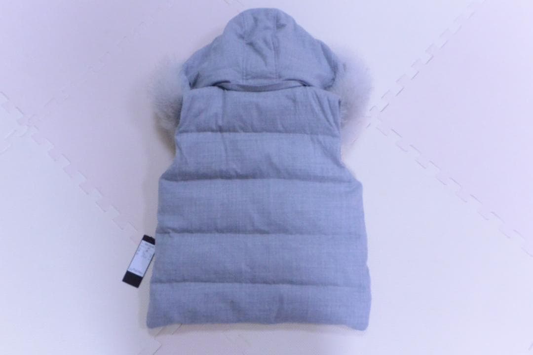 フォクシーダウンベスト　フード付き　38