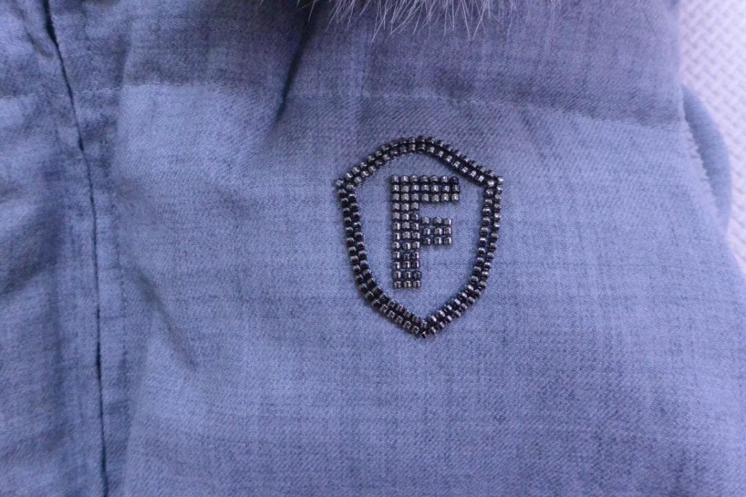 フォクシーダウンベスト　フード付き　38