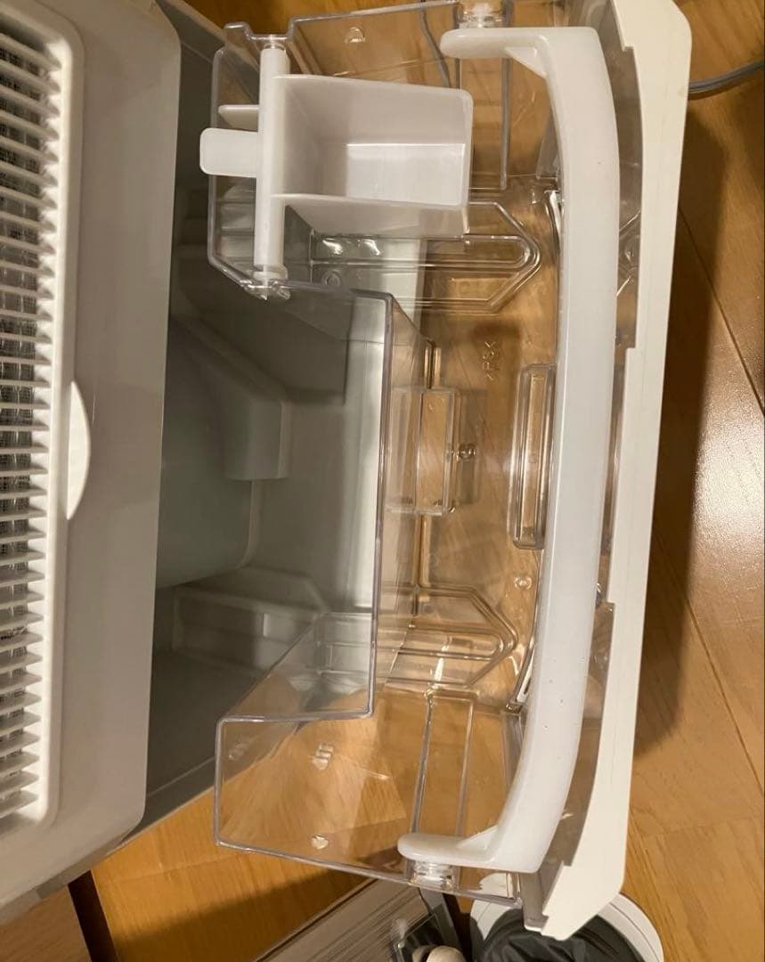 美品・半額 CDM-1422(W) 除湿機 （窓キットおまけ付き）