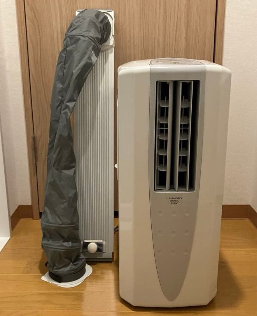 美品・半額 CDM-1422(W) 除湿機 （窓キットおまけ付き）