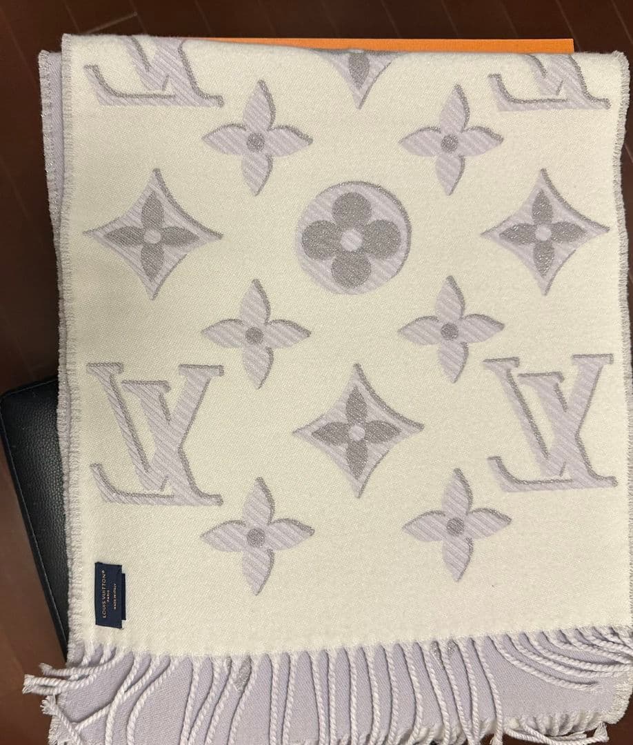 土曜・日曜限定価格【極美品】ルイ・ヴィトン　マフラー