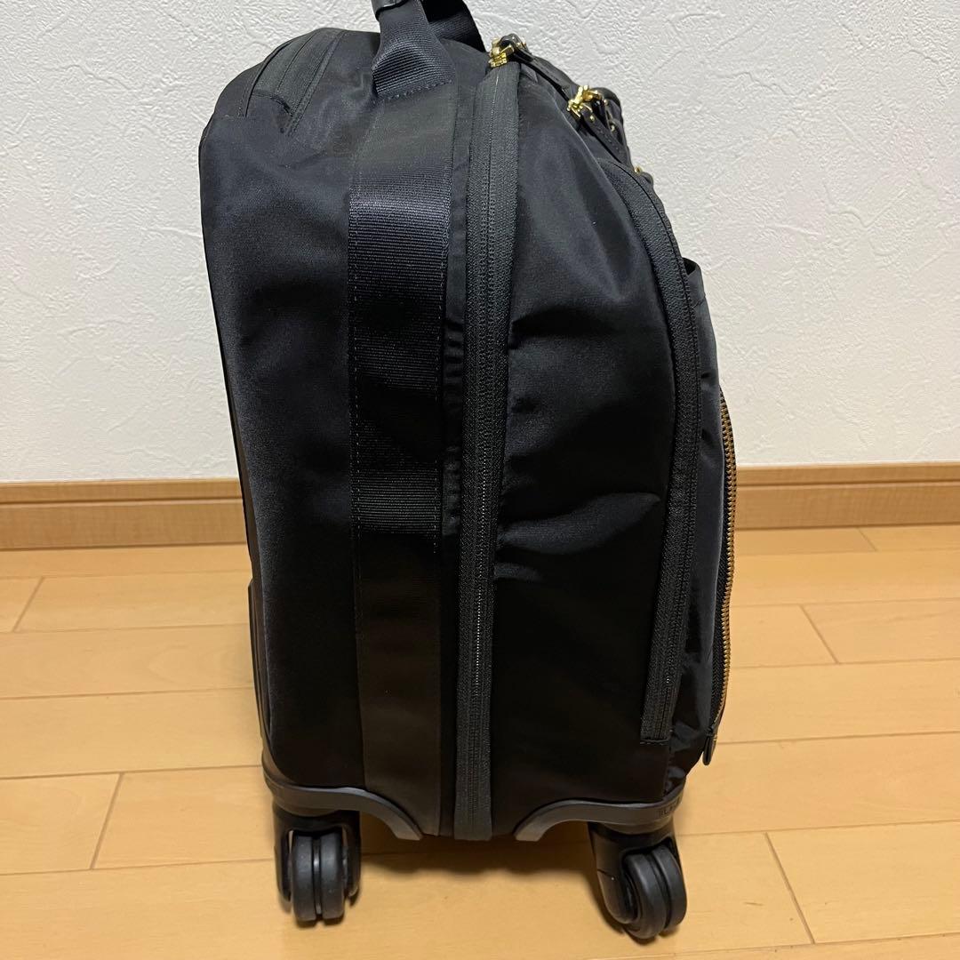 TUMI VOYAGEUR コンパクト キャリーオン 4輪 ローラー 旅行