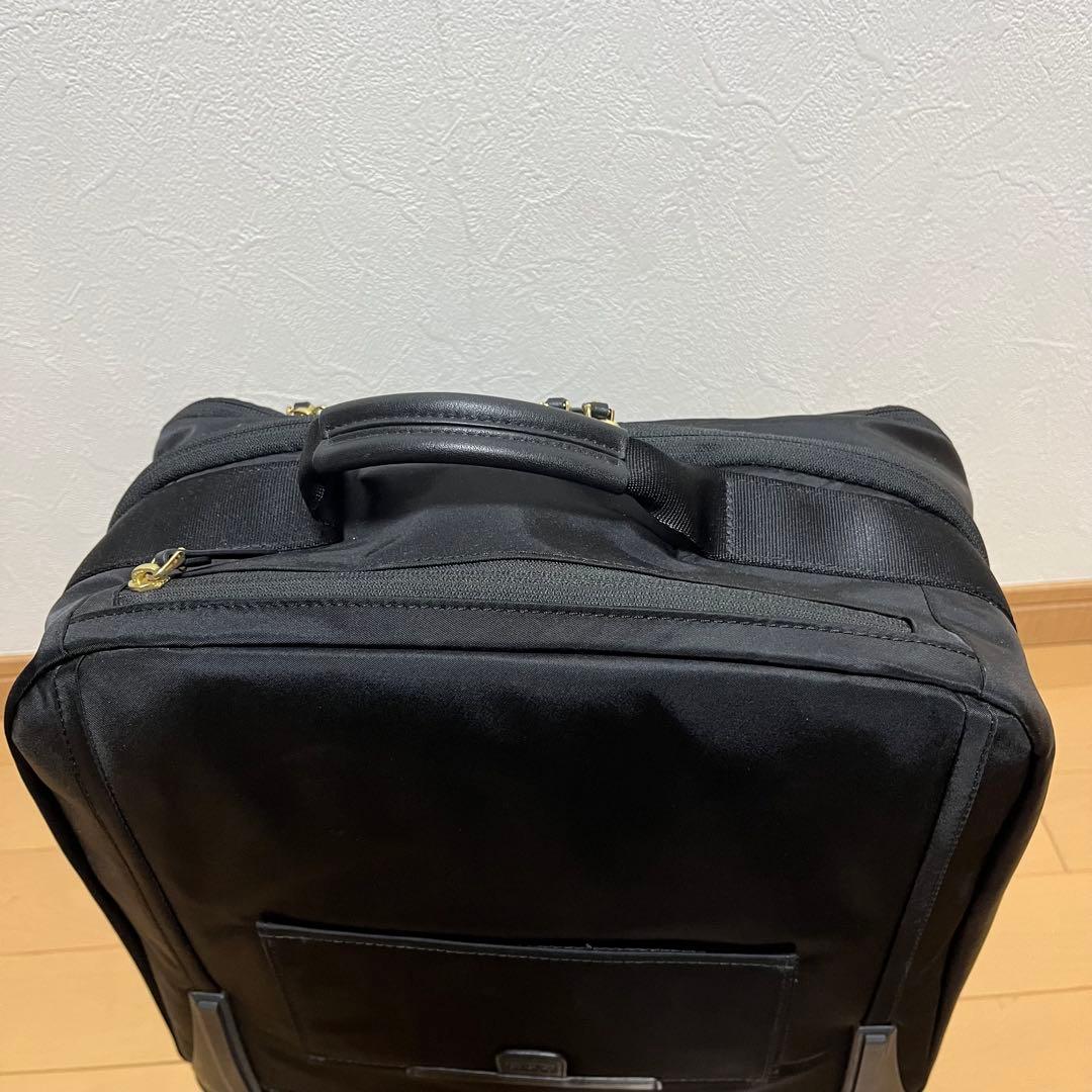 TUMI VOYAGEUR コンパクト キャリーオン 4輪 ローラー 旅行