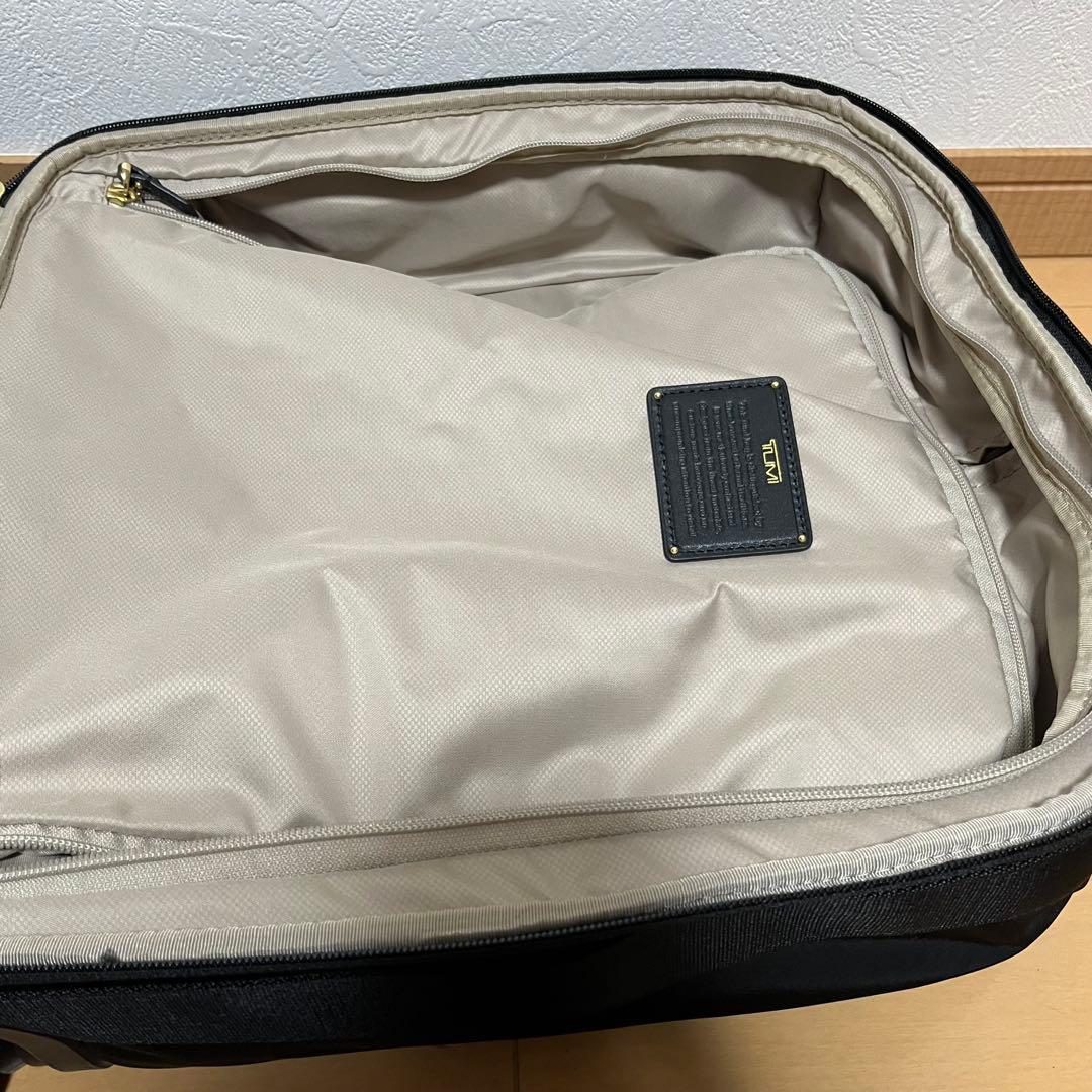 TUMI VOYAGEUR コンパクト キャリーオン 4輪 ローラー 旅行