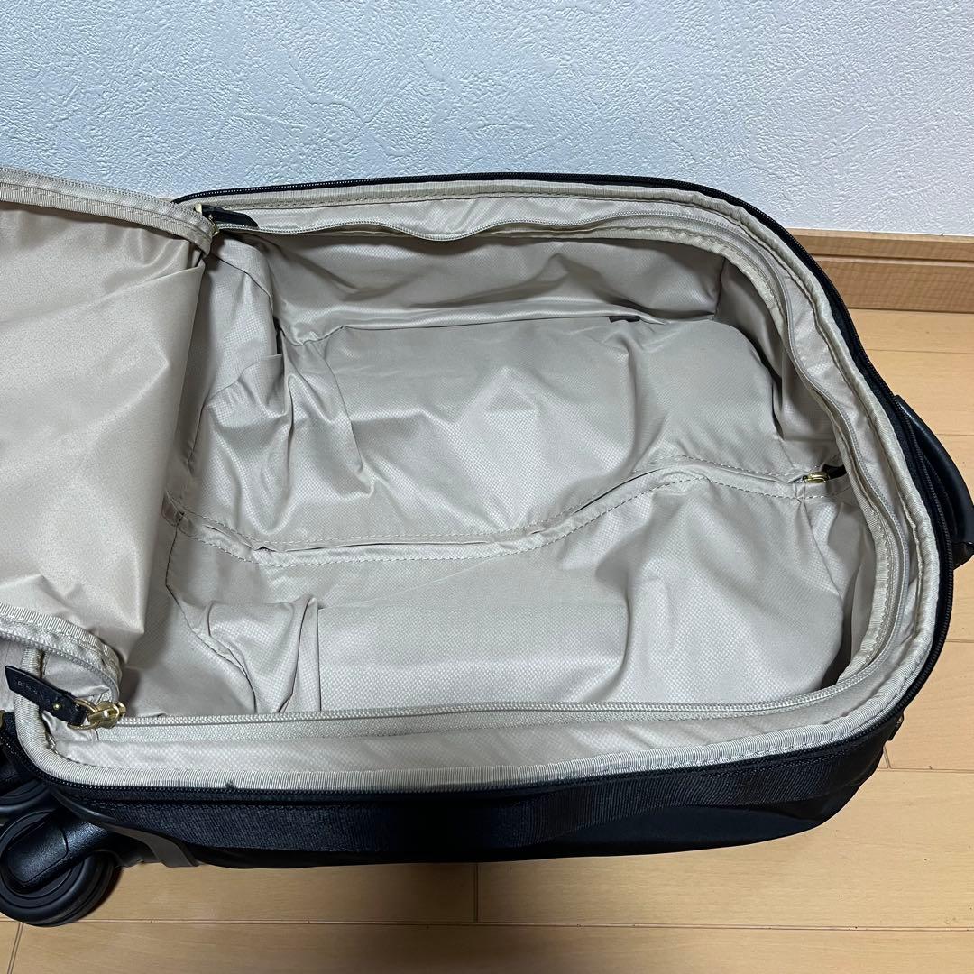 TUMI VOYAGEUR コンパクト キャリーオン 4輪 ローラー 旅行