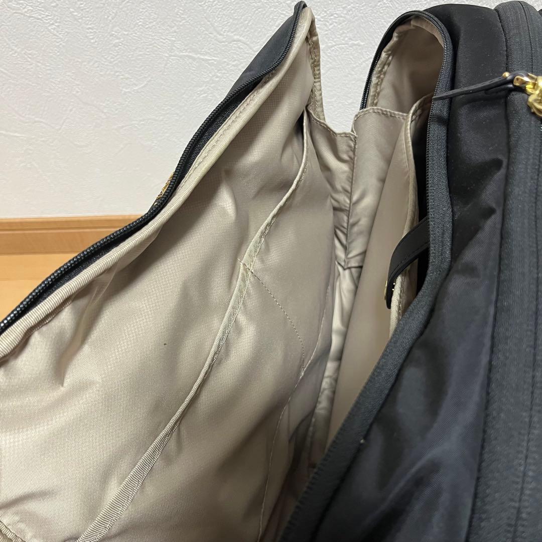 TUMI VOYAGEUR コンパクト キャリーオン 4輪 ローラー 旅行