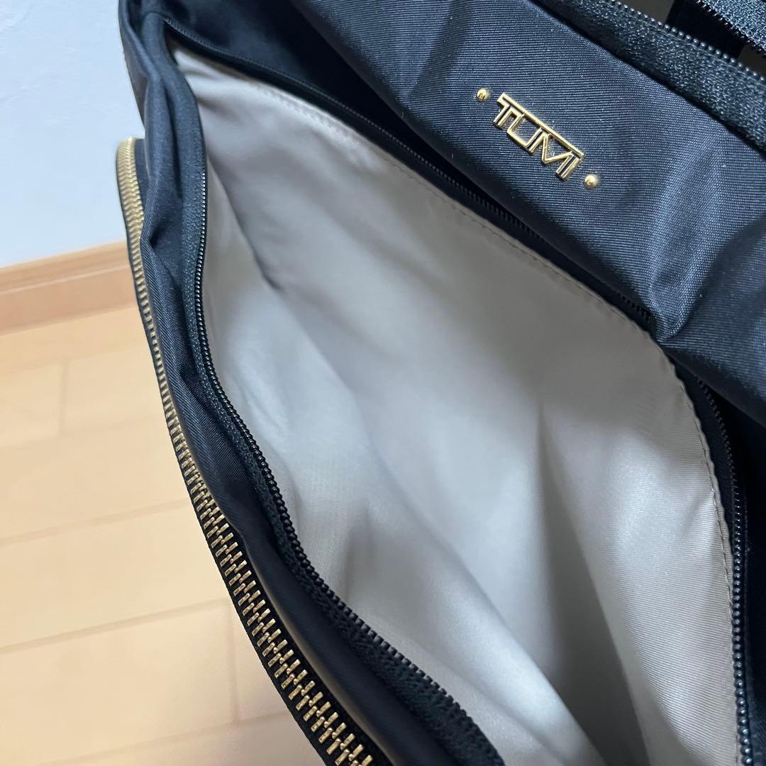 TUMI VOYAGEUR コンパクト キャリーオン 4輪 ローラー 旅行
