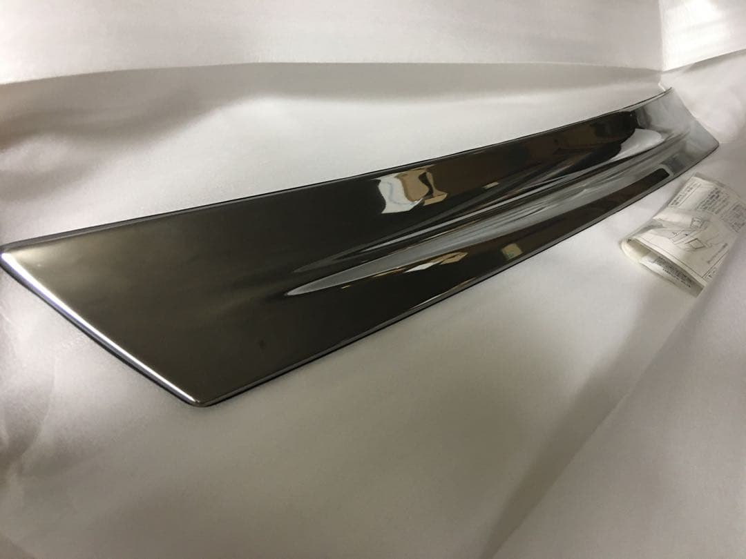 希少bB QNC21モデリスタ 樹脂メッキ調 バックドアガーニッシュ