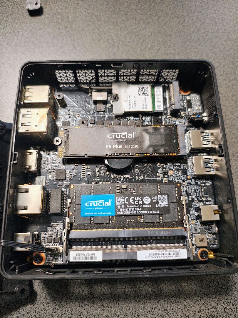 UM690 Slim ミニスフォーラム Ryzen9 毎日500円値引き