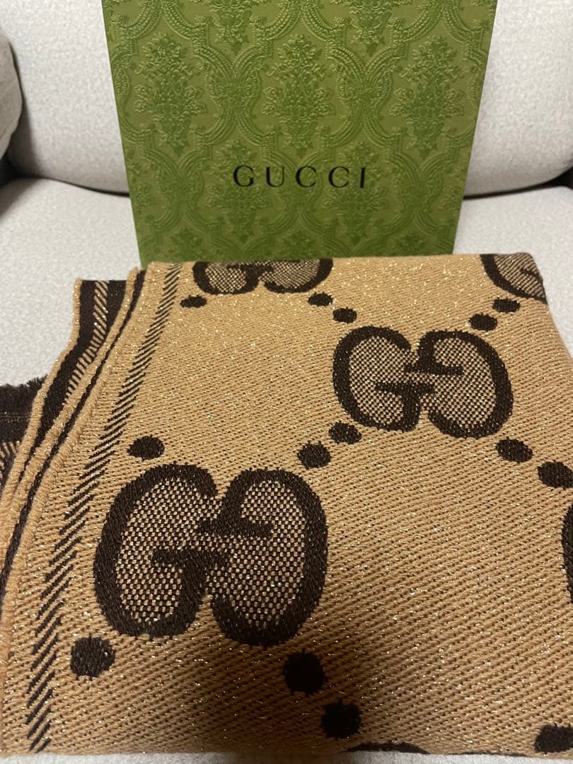 美品　GUCCI ウール　ラメ入　GGロゴ マフラー　ジャンボ　ジャガード