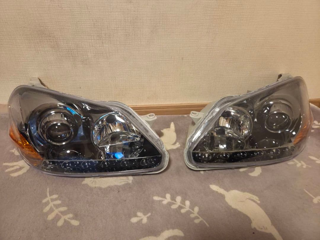 jzx110マークII　ヘッドライト