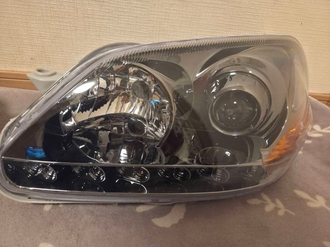 jzx110マークII　ヘッドライト