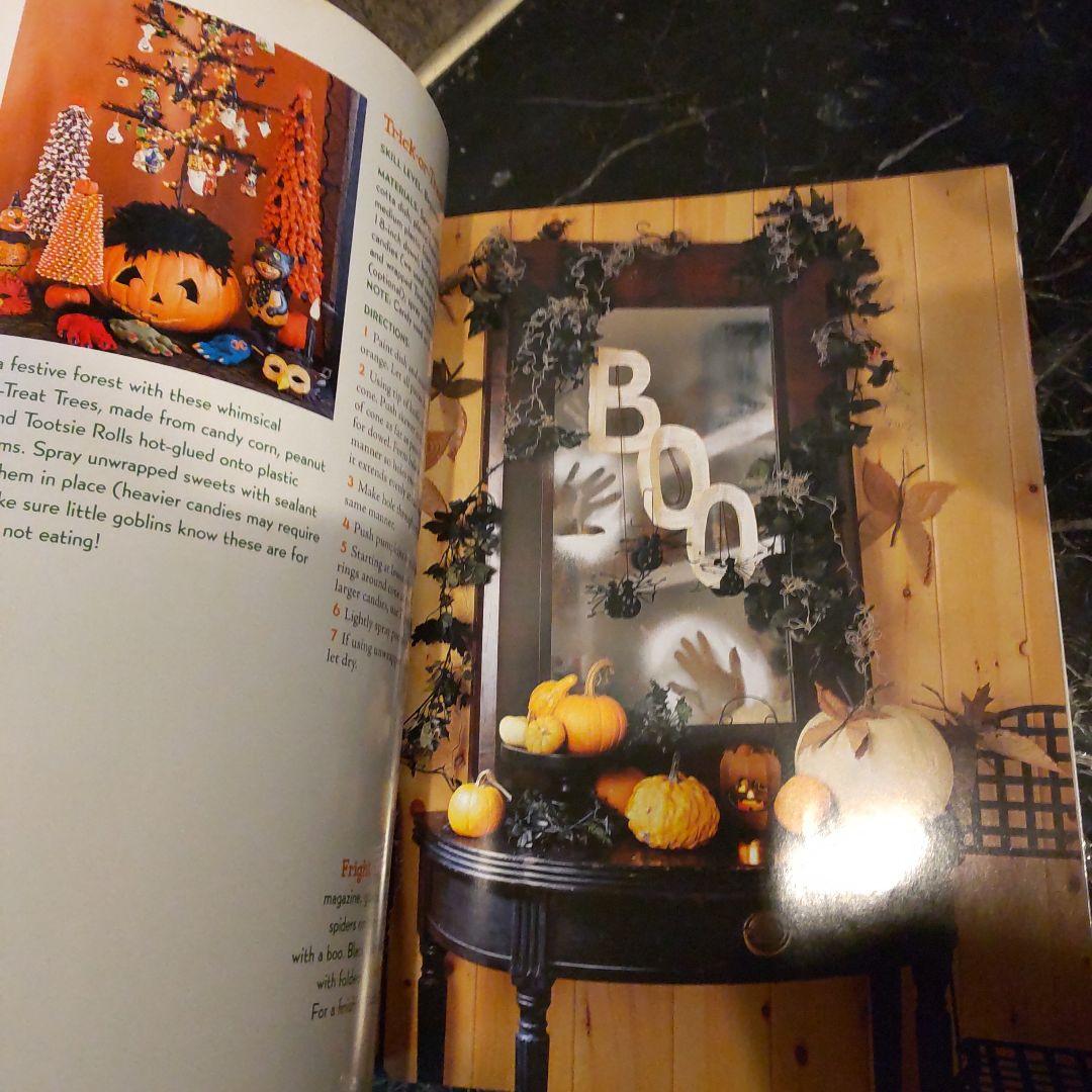 A GHOSTLY GOOD TIME ハロウィンハンドブック 洋書 DIY本