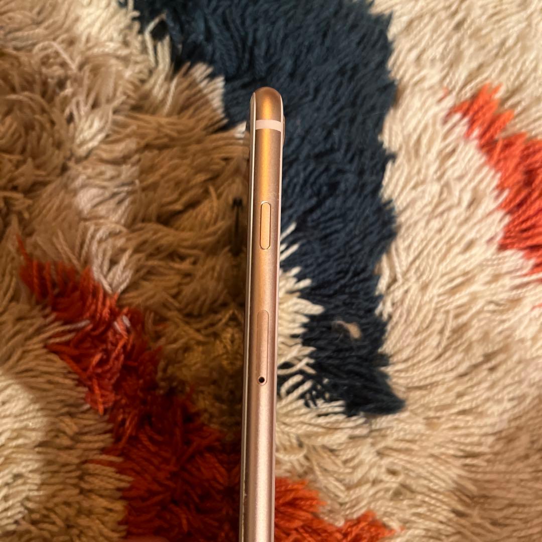 iphone8 64GB ゴールド