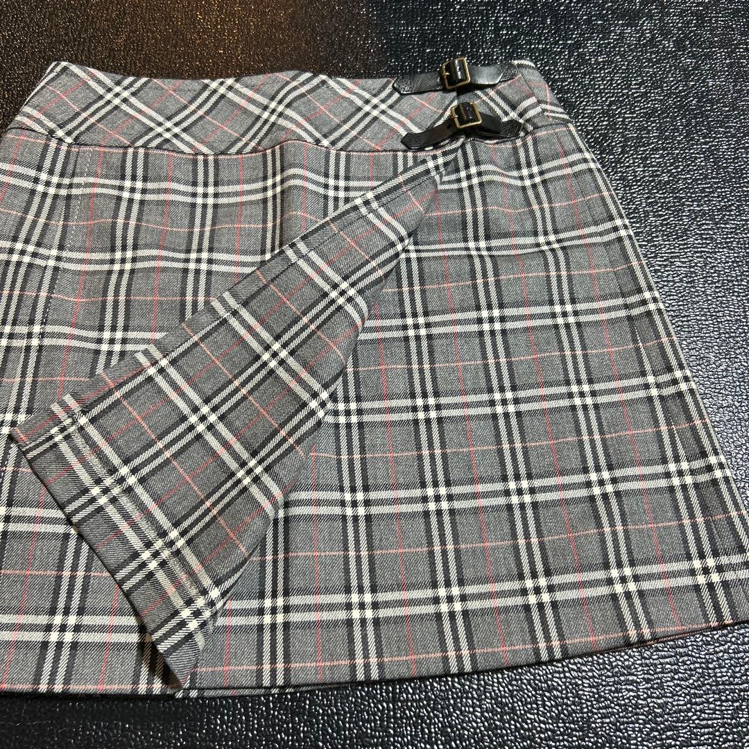 美品✨バーバリーブルーレーベル　ノバチェックミニ巻きスカートグレー