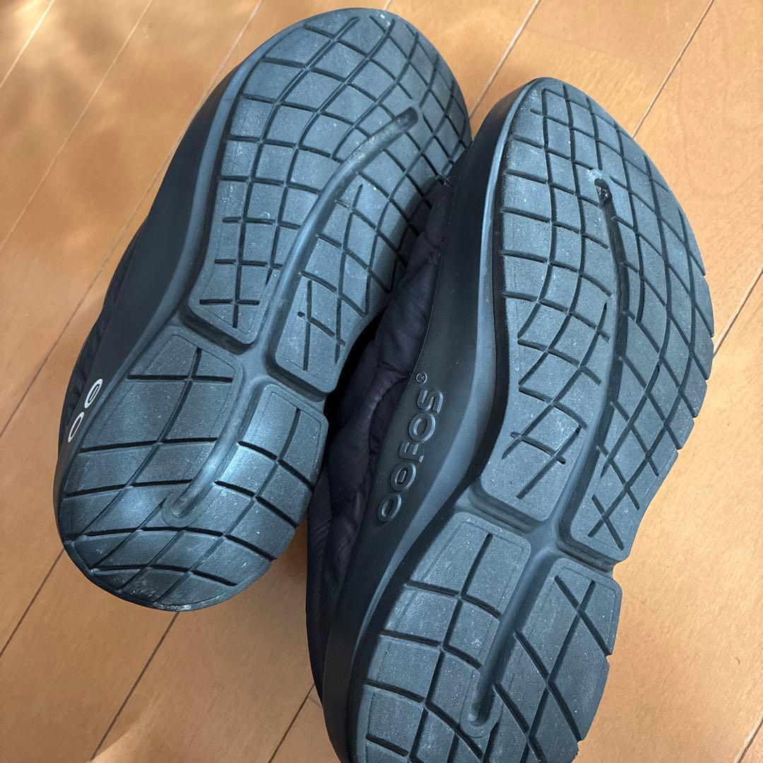 OOFOS ウーフォス OOcOOzie ウークージー　M7 26㎝