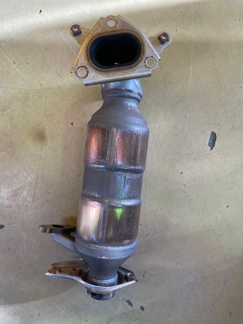 N-BOX JF3ホンダ 触媒コンバーター