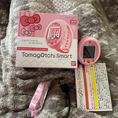 【新品未使用】たまごっちスマート　サンリオキャラクターズ　スペシャルセット