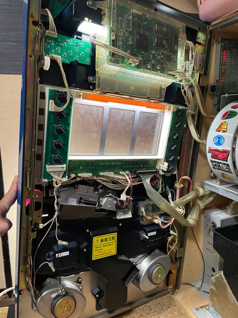 パチスロ実機　4号機　サンダーバード スロットマシン　藤商事