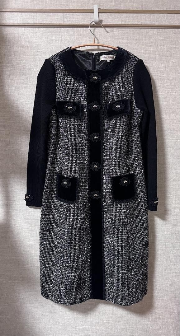 スーパービューティー ツイードワンピ ワンピース 花 グレー コサージュ