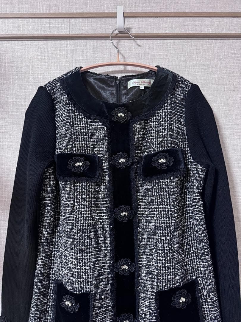 スーパービューティー ツイードワンピ ワンピース 花 グレー コサージュ