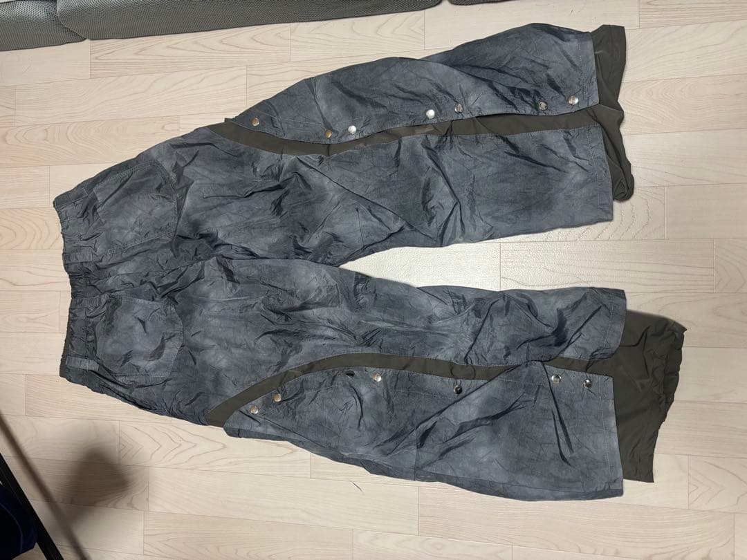 【GRANCY】ボタンレイヤードデザインナイロンパンツ