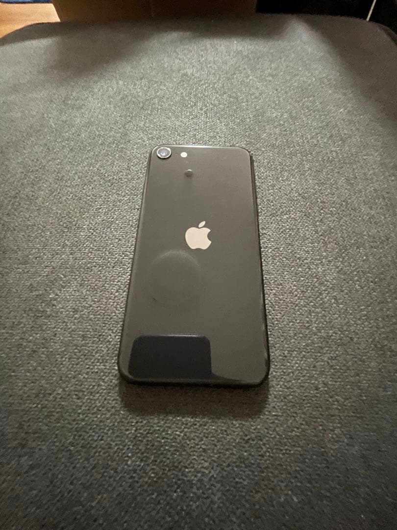し*♡様 iPhone SE2 64GB simフリー 美品　完動品