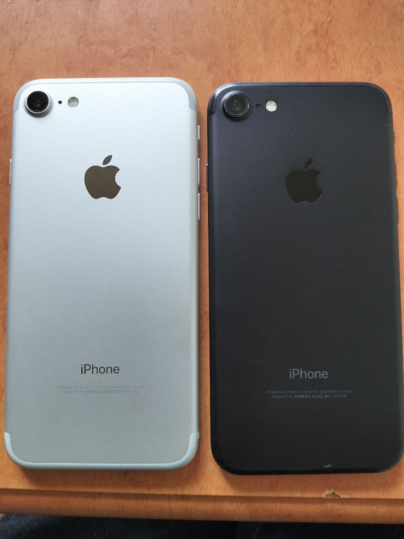 2台セットiPhone 7 32GB sim フリー