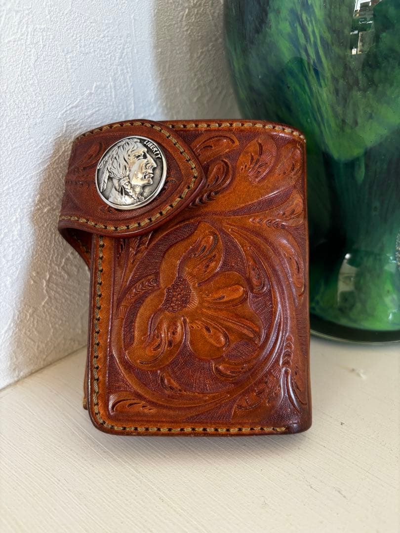 【美品】SAAD サード レザーウォレット バイソンコンチョ カービング 本革