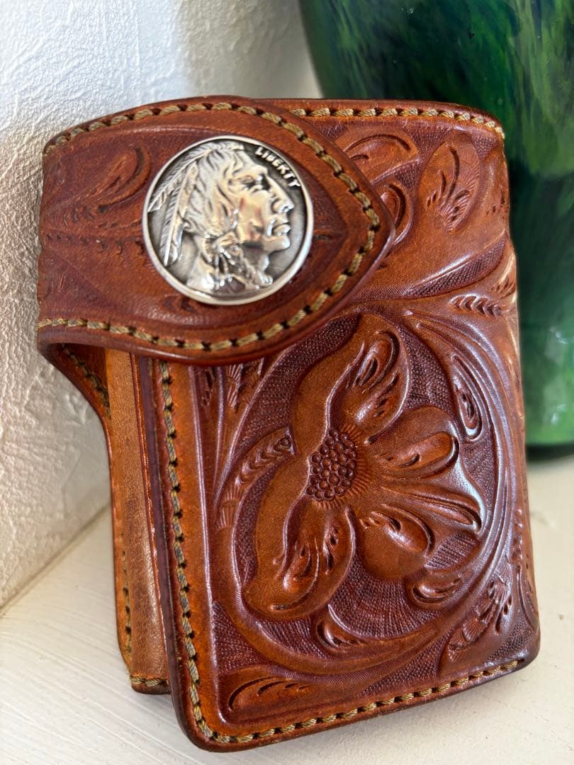 【美品】SAAD サード レザーウォレット バイソンコンチョ カービング 本革