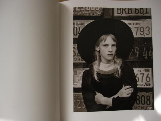 アート・デザイン・音楽 Misty Dawn : Portrait of a Muse