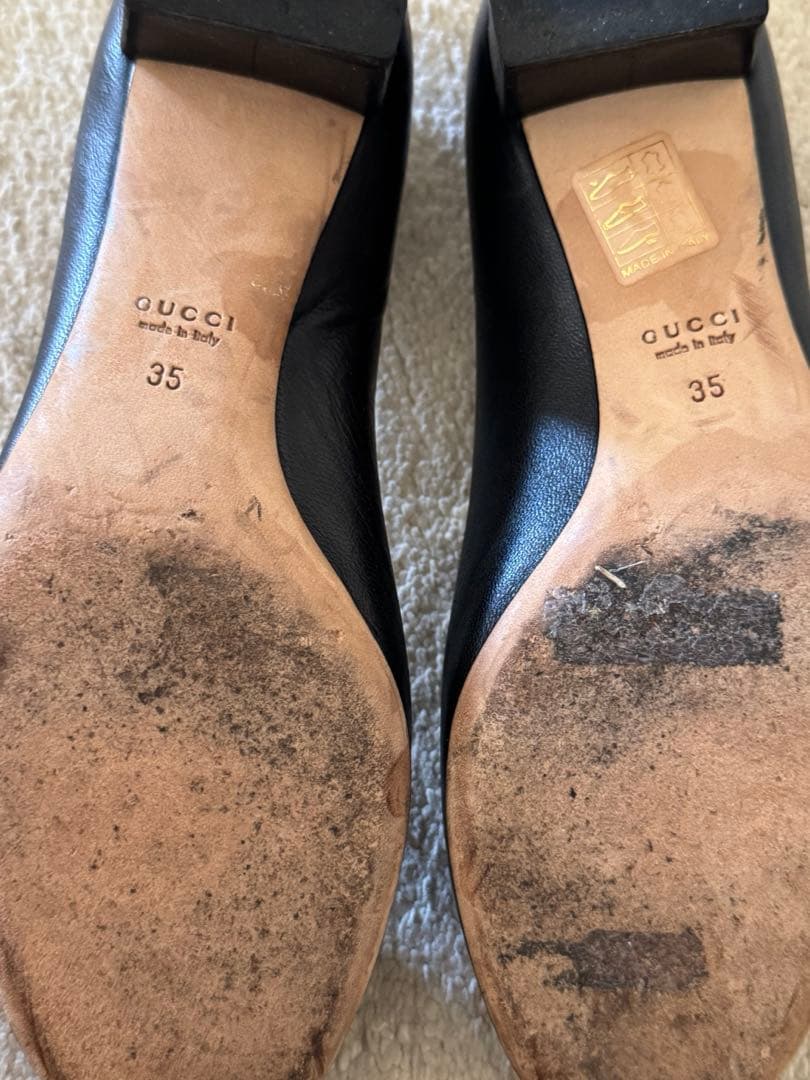グッチ ロゴ　レディース　パンプス