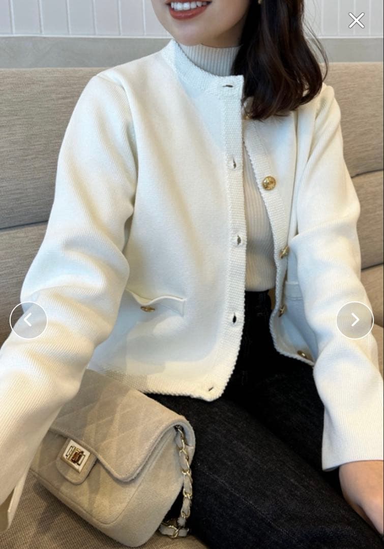 オリジナルボタンノーカラーニットジャケット