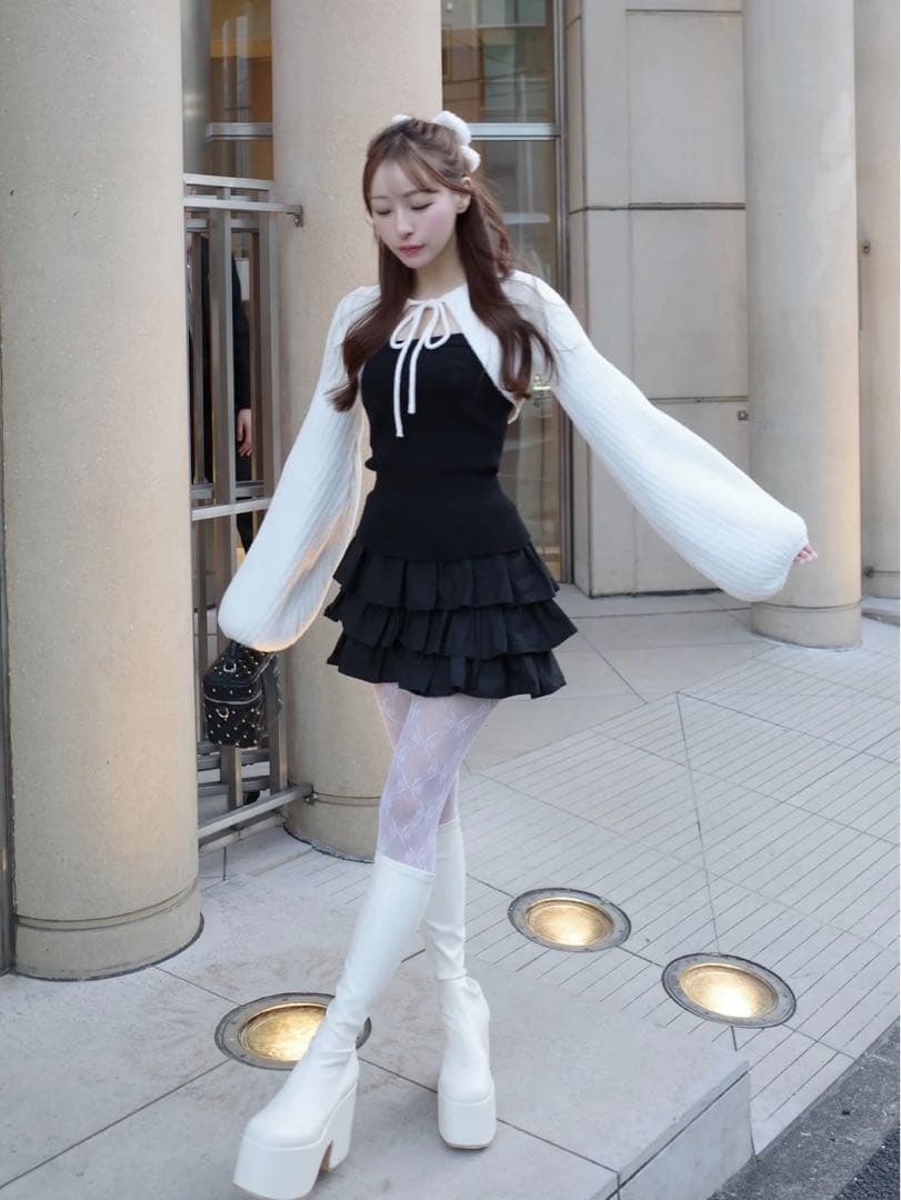 【新品タグ付き】Darich ティアードフリルミニワンピース FREE ブラック