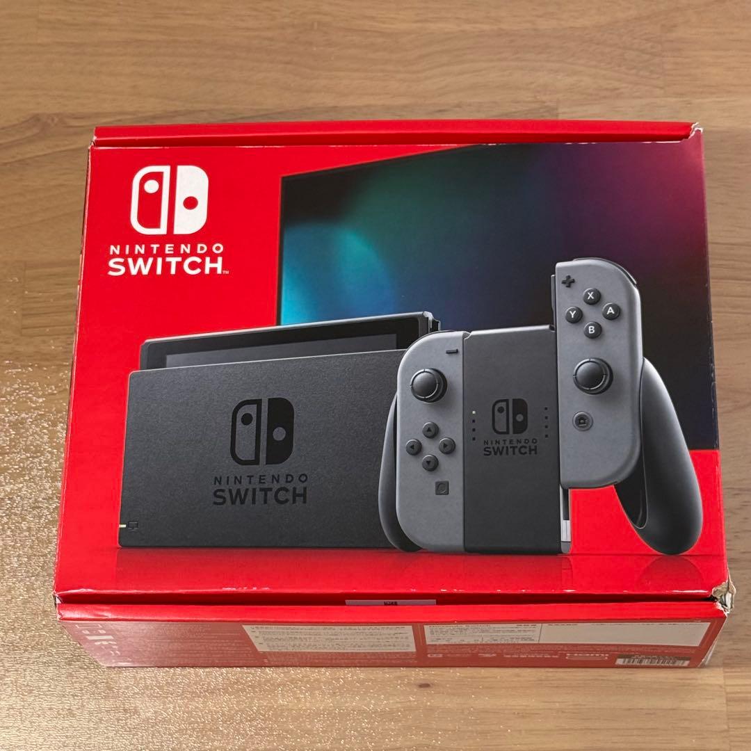 6-151【ほぼ未使用】Switch 本体 新型 グレー 箱付き