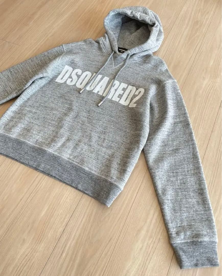 DSQUARED2 ディースクエアード　パーカー　トップス　サイズ XXS