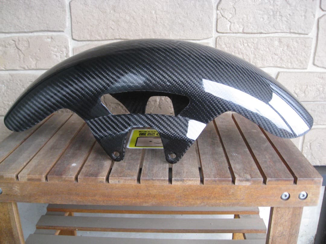 新品未使用　アレンネス　カーボンフェンダー　19インチ