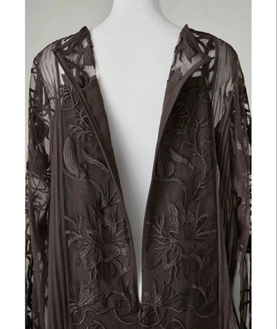 niana エスニックサイドプリーツドレス