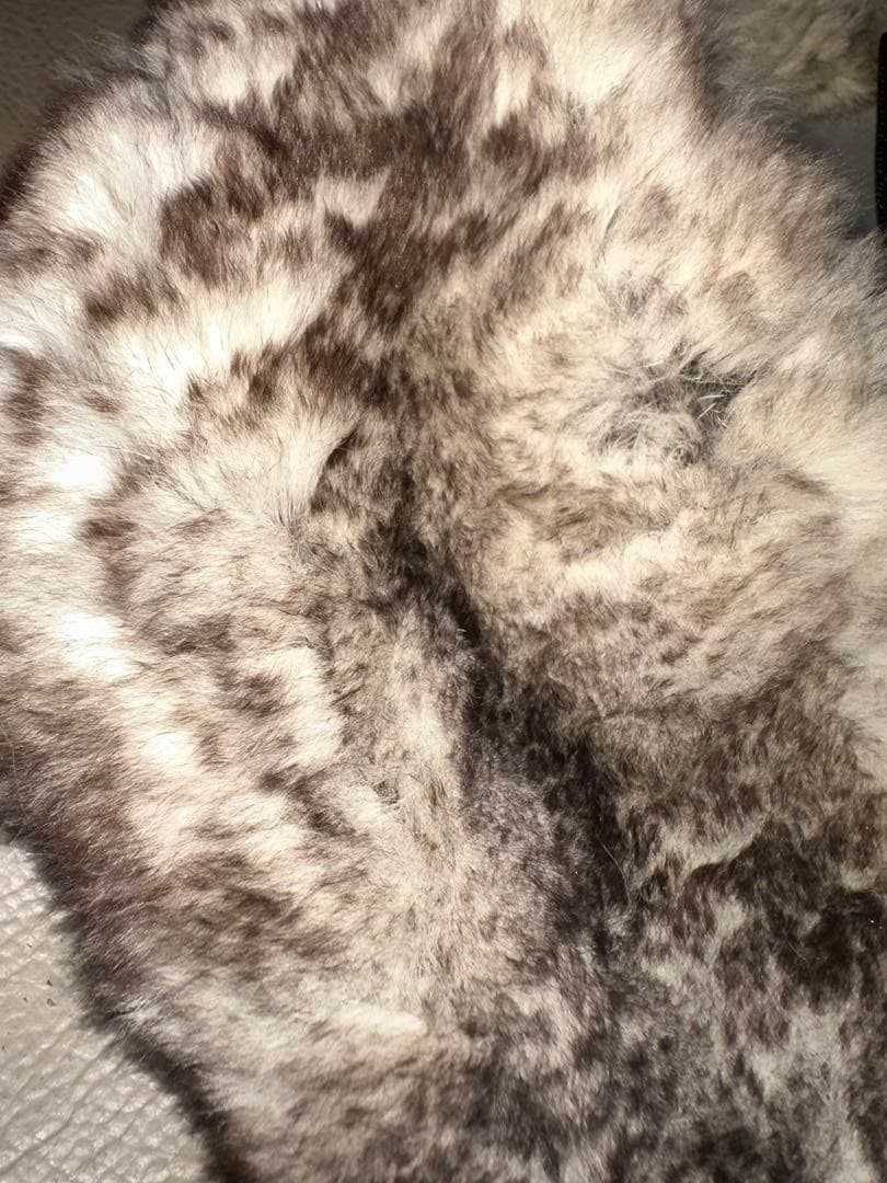 シャネルCHANELパールラパンラビットファーマフラースヌードホワイトブラウン