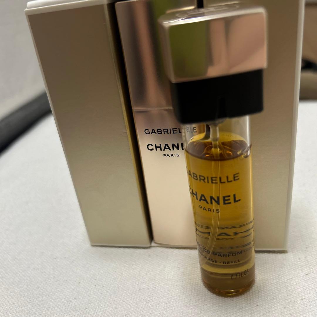 【送料込み】ガブリエル　シャネル　オードゥ　パルファム　ツィスト&スプレイ