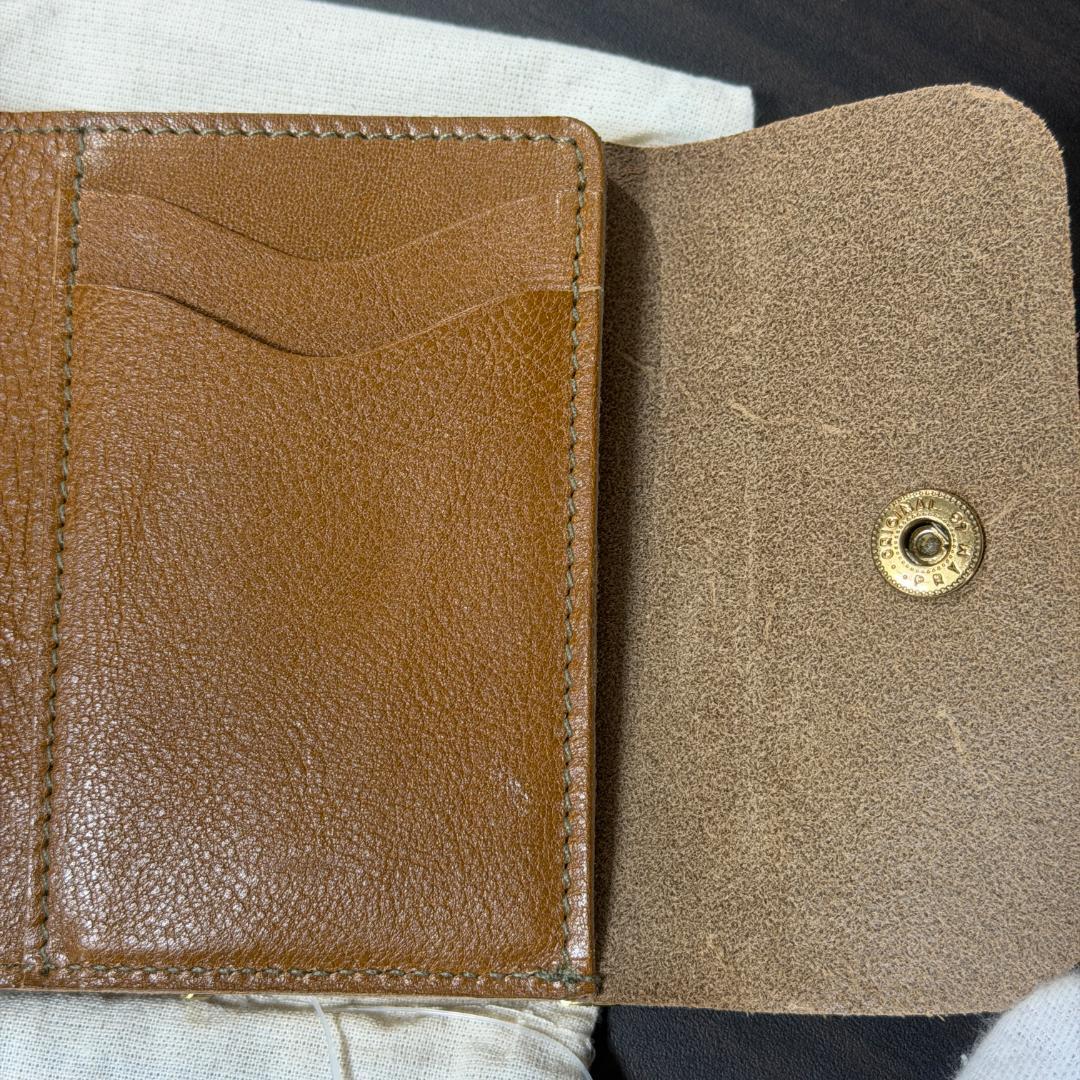 【新品未使用】イルビゾンテ 二つ折り がま口 財布 オリーブ