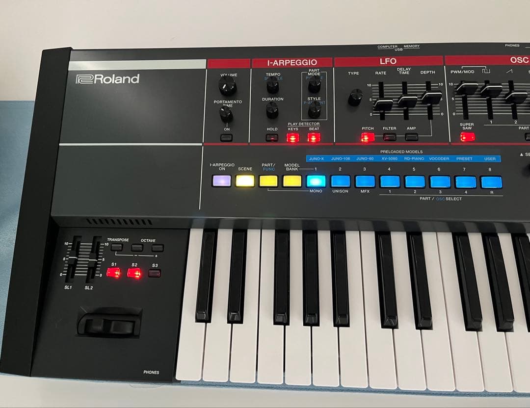 清水❗️【美品】Roland ローランドJUNO-X シンセサイザー 本体