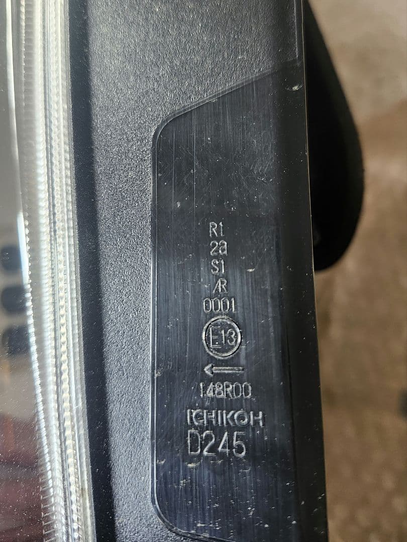 ホンダ　N-ONE　左 テールランプ