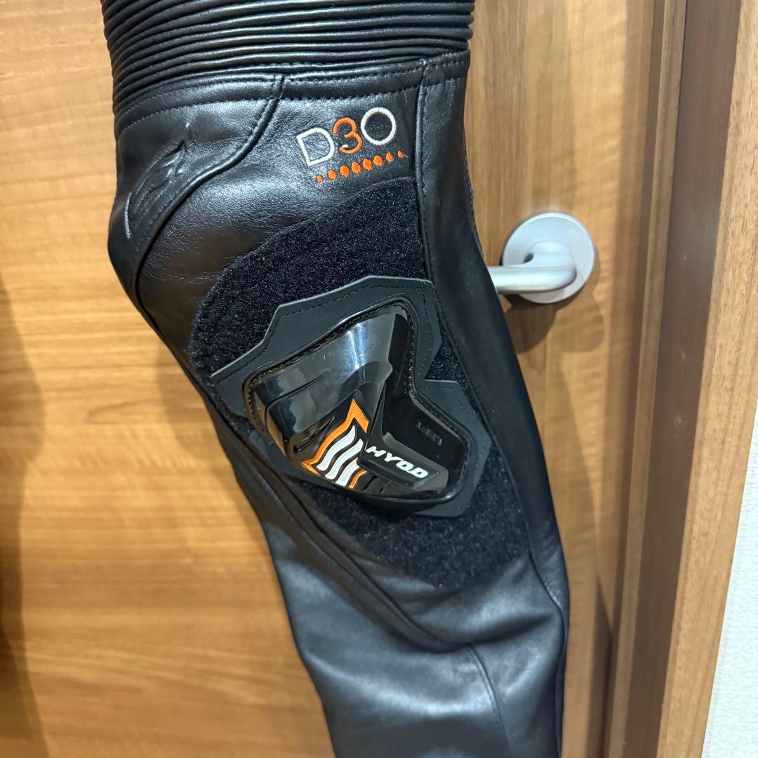 HYODブラックレザーパンツ