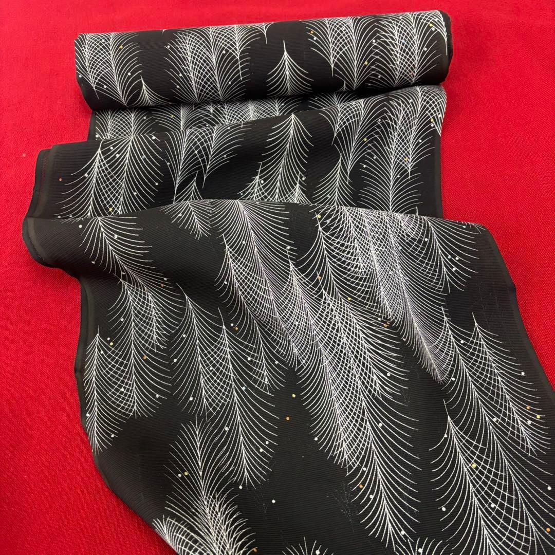 黒地　絽の反物　正絹100% 未使用