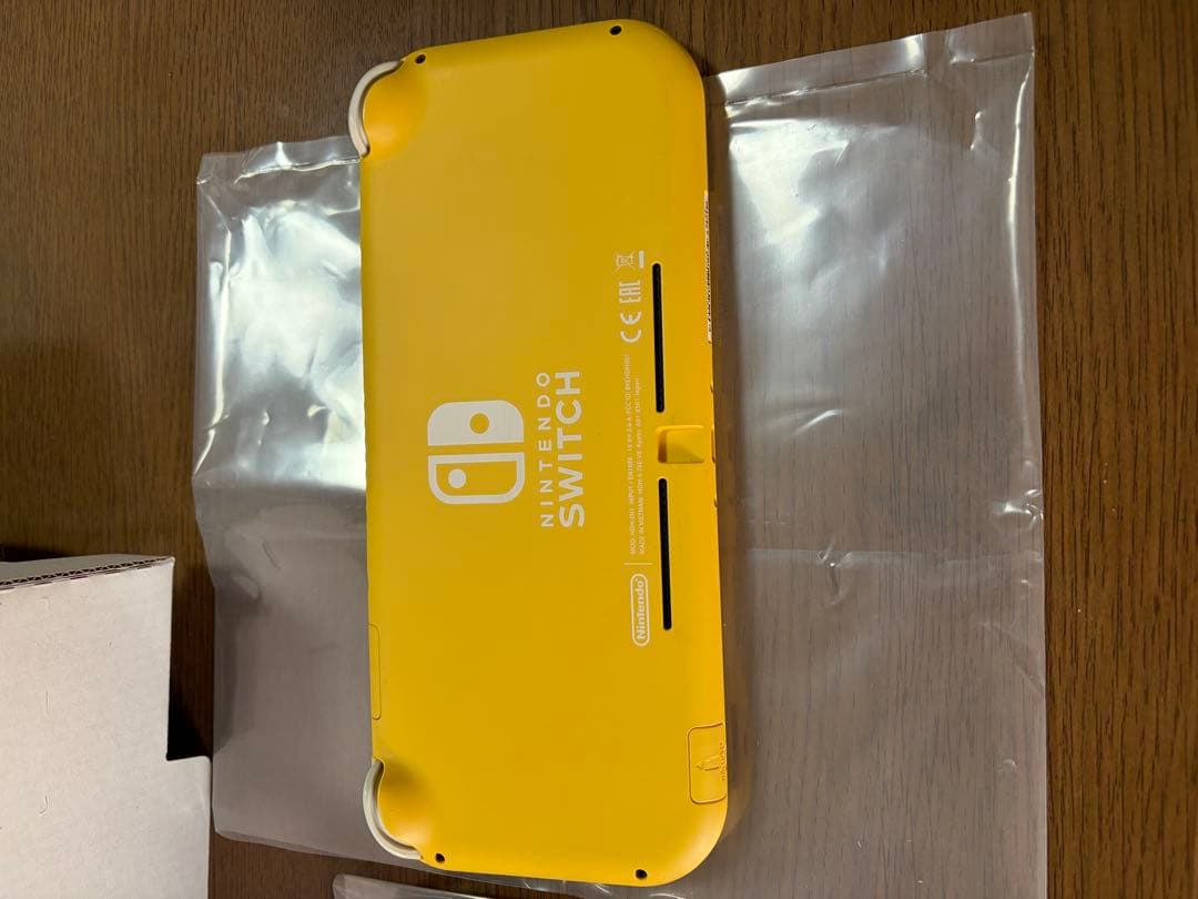 Nintendo Switch Lite yellow イエロー　本体