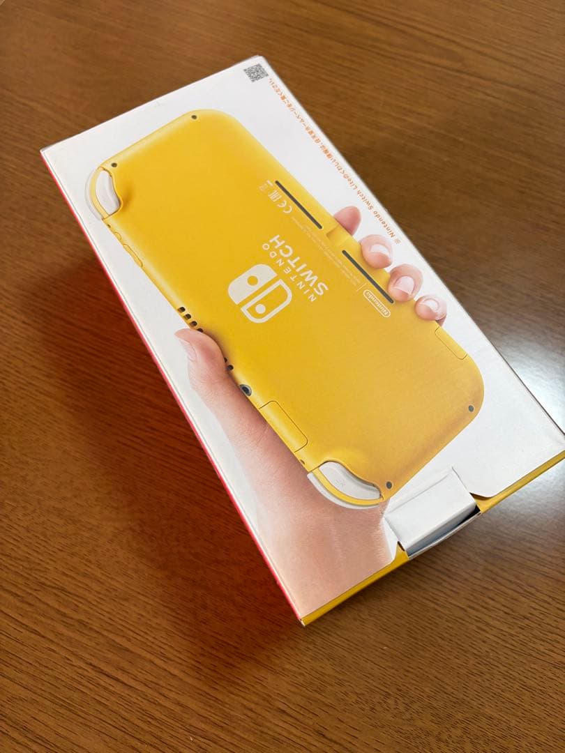 Nintendo Switch Lite yellow イエロー　本体