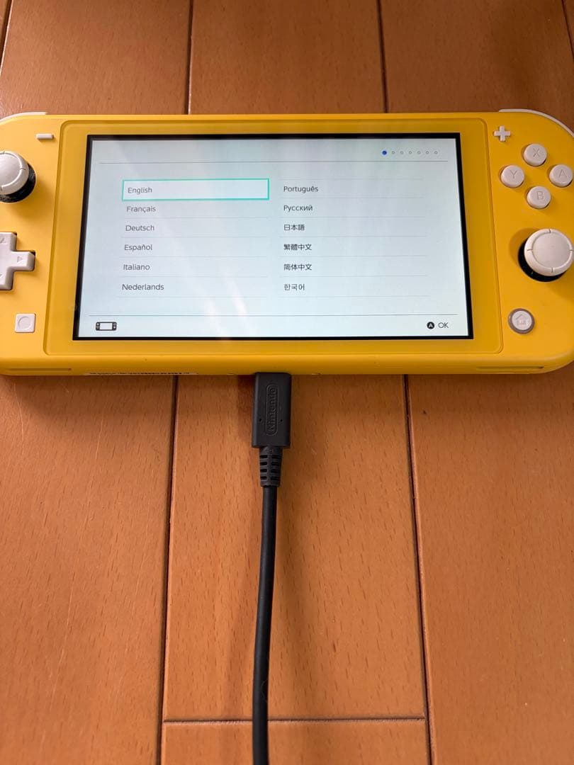 Nintendo Switch Lite yellow イエロー　本体