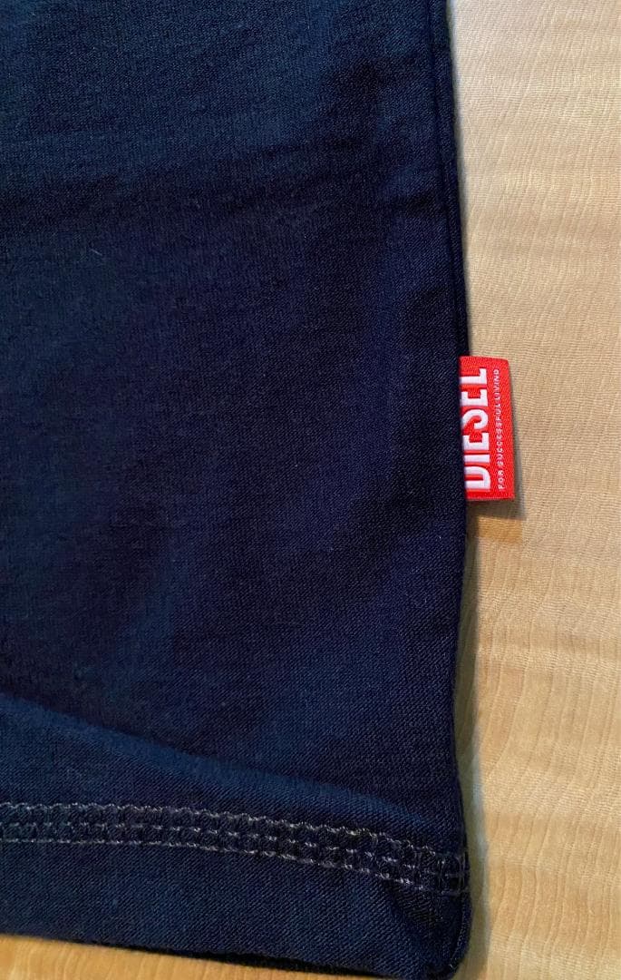 25SS【新品】DIESELディーゼル ロゴＴシャツ 半袖 ブラックＬ